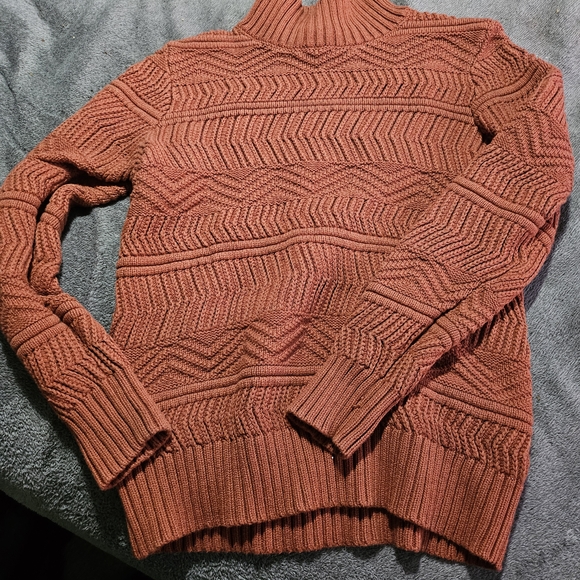 Pendleton Sweaters - Pendleton Rust-Orange Chevron Knit Turtleneck Sweater